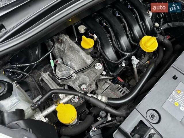 Сірий Рено Гранд Сценік, об'ємом двигуна 1.6 л та пробігом 218 тис. км за 7650 $, фото 31 на Automoto.ua