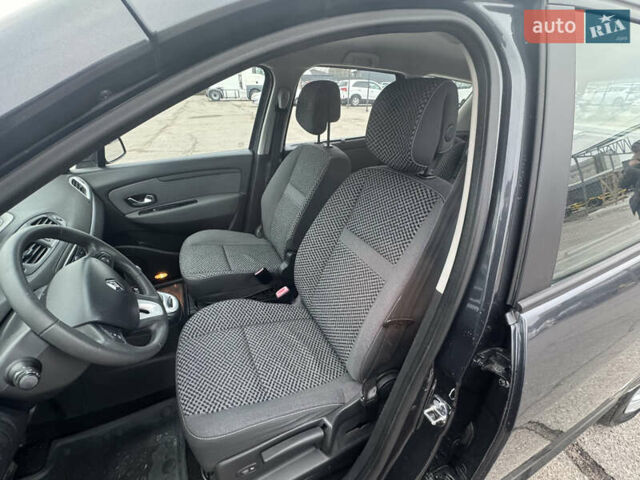 Сірий Рено Гранд Сценік, об'ємом двигуна 1.6 л та пробігом 219 тис. км за 9000 $, фото 30 на Automoto.ua