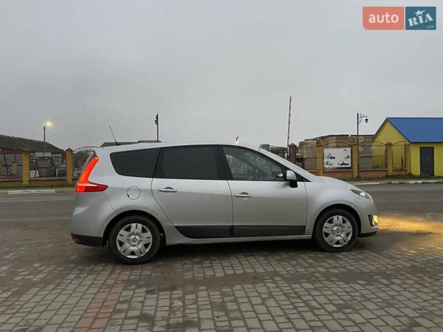 Серый Рено Гранд Сценик, объемом двигателя 1.46 л и пробегом 284 тыс. км за 5950 $, фото 6 на Automoto.ua