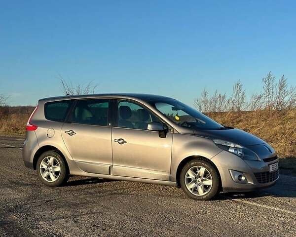 Рено Гранд Сценик 2011 в Львове на Automoto.ua Серый Рено Гранд Сценик, объемом двигателя 1.5 л и пробегом 240 тыс. км за 7500 $, фото 3 на Automoto.ua