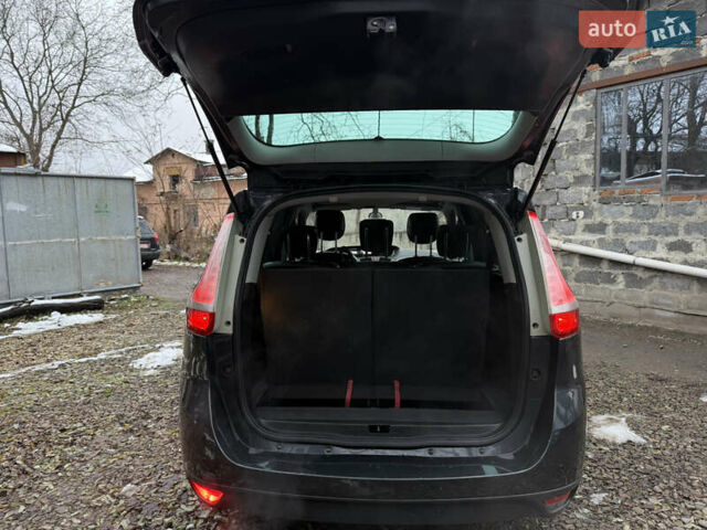 Серый Рено Гранд Сценик, объемом двигателя 1.6 л и пробегом 265 тыс. км за 7950 $, фото 38 на Automoto.ua