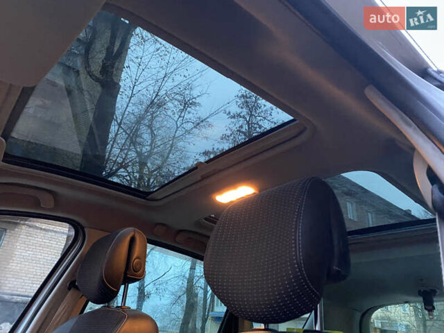 Сірий Рено Гранд Сценік, об'ємом двигуна 1.87 л та пробігом 220 тис. км за 8000 $, фото 18 на Automoto.ua