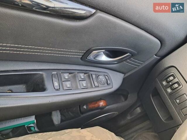 Серый Рено Гранд Сценик, объемом двигателя 1.87 л и пробегом 234 тыс. км за 6300 $, фото 8 на Automoto.ua