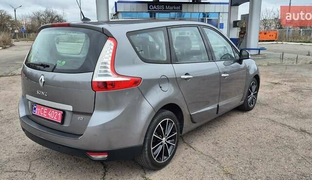 Серый Рено Гранд Сценик, объемом двигателя 1.6 л и пробегом 149 тыс. км за 8500 $, фото 8 на Automoto.ua