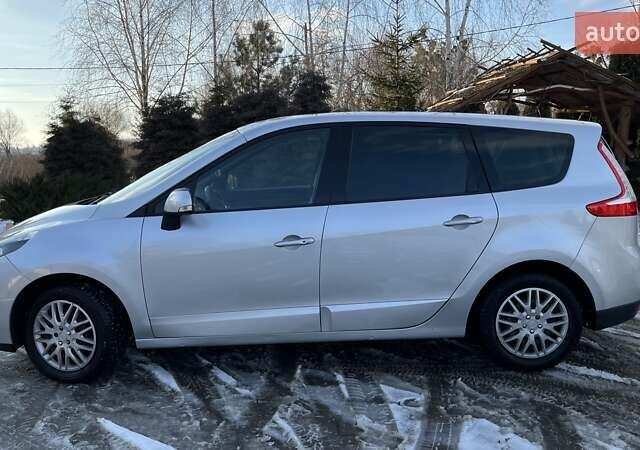 Сірий Рено Гранд Сценік, об'ємом двигуна 1.5 л та пробігом 392 тис. км за 7900 $, фото 12 на Automoto.ua