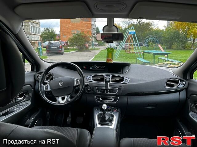 Серый Рено Гранд Сценик, объемом двигателя 1.6 л и пробегом 268 тыс. км за 8100 $, фото 9 на Automoto.ua