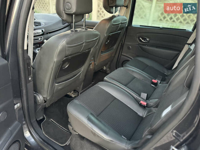 Серый Рено Гранд Сценик, объемом двигателя 1.6 л и пробегом 265 тыс. км за 7999 $, фото 17 на Automoto.ua