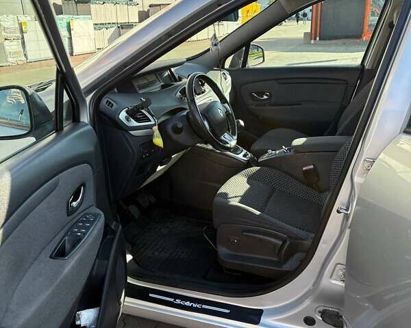 Рено Гранд Сценик 2011 в Ужгороде на Automoto.ua Серый Рено Гранд Сценик, объемом двигателя 1.46 л и пробегом 241 тыс. км за 6999 $, фото 10 на Automoto.ua