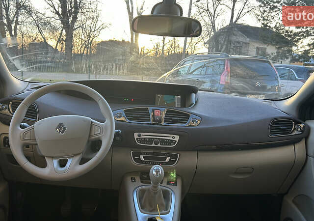 Сірий Рено Гранд Сценік, об'ємом двигуна 1.5 л та пробігом 262 тис. км за 6999 $, фото 22 на Automoto.ua