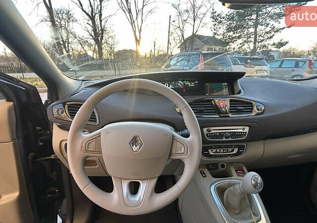 Сірий Рено Гранд Сценік, об'ємом двигуна 1.5 л та пробігом 262 тис. км за 6999 $, фото 30 на Automoto.ua