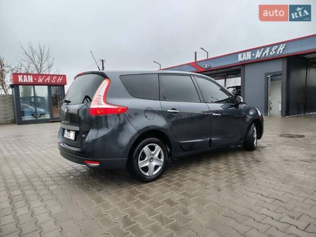 Серый Рено Гранд Сценик, объемом двигателя 1.5 л и пробегом 292 тыс. км за 6700 $, фото 3 на Automoto.ua