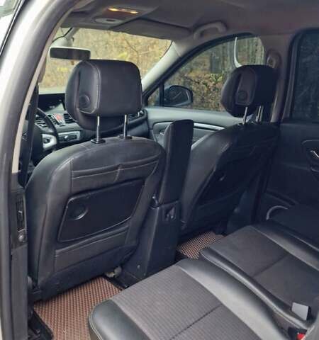 Серый Рено Гранд Сценик, объемом двигателя 1.6 л и пробегом 335 тыс. км за 7400 $, фото 62 на Automoto.ua