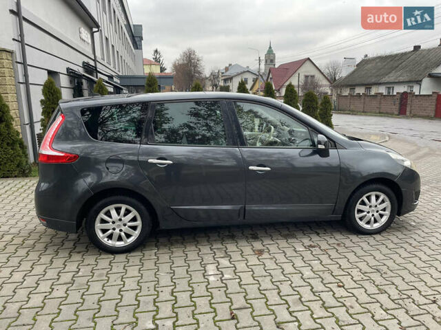 Серый Рено Гранд Сценик, объемом двигателя 1.6 л и пробегом 215 тыс. км за 6850 $, фото 8 на Automoto.ua