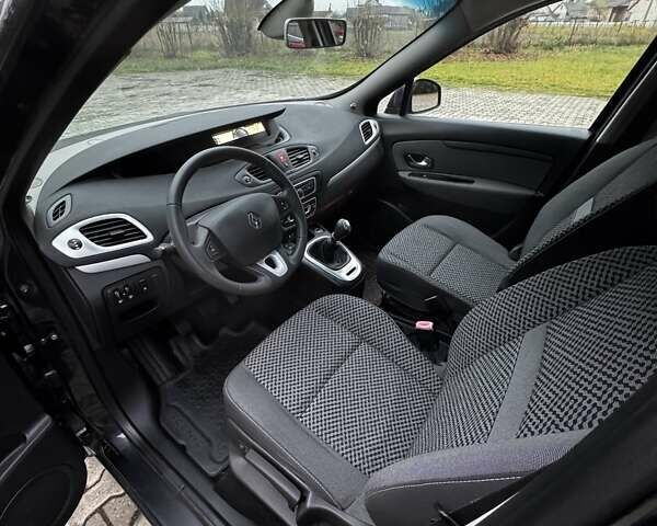 Сірий Рено Гранд Сценік, об'ємом двигуна 1.6 л та пробігом 218 тис. км за 7650 $, фото 20 на Automoto.ua