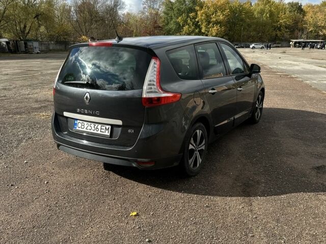 Рено Гранд Сценик 2011 в Чернигове на Automoto.ua Серый Рено Гранд Сценик, объемом двигателя 1.5 л и пробегом 309 тыс. км за 7600 $, фото 3 на Automoto.ua