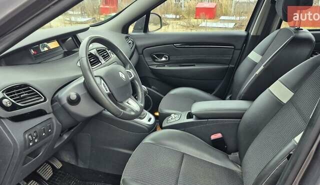 Серый Рено Гранд Сценик, объемом двигателя 1.6 л и пробегом 149 тыс. км за 8500 $, фото 18 на Automoto.ua