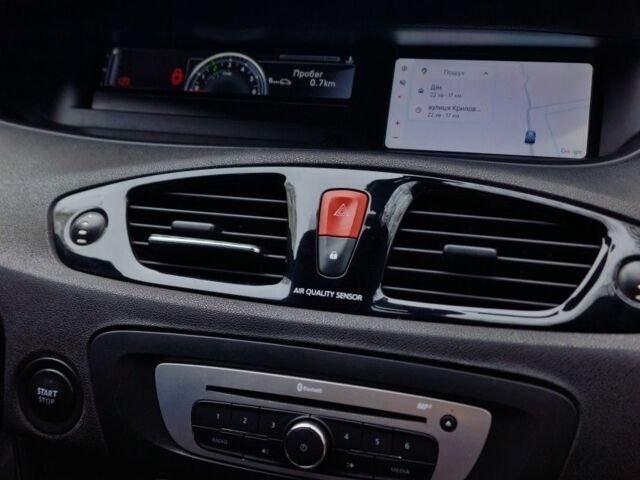 Серый Рено Гранд Сценик, объемом двигателя 1.6 л и пробегом 330 тыс. км за 7400 $, фото 6 на Automoto.ua