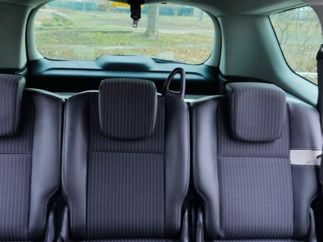 Серый Рено Гранд Сценик, объемом двигателя 1.6 л и пробегом 310 тыс. км за 7300 $, фото 15 на Automoto.ua