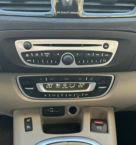 Сірий Рено Гранд Сценік, об'ємом двигуна 1.5 л та пробігом 262 тис. км за 6999 $, фото 28 на Automoto.ua