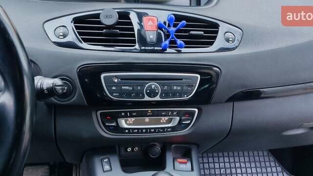 Серый Рено Гранд Сценик, объемом двигателя 1.6 л и пробегом 310 тыс. км за 7300 $, фото 19 на Automoto.ua