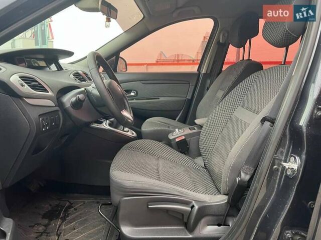 Серый Рено Гранд Сценик, объемом двигателя 1.46 л и пробегом 278 тыс. км за 8490 $, фото 10 на Automoto.ua