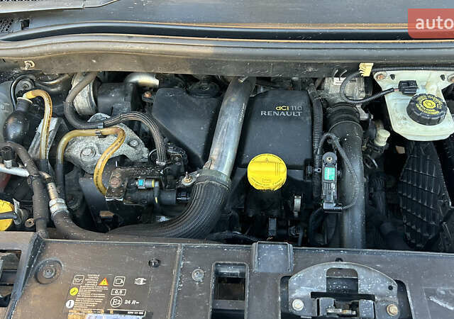 Сірий Рено Гранд Сценік, об'ємом двигуна 1.5 л та пробігом 262 тис. км за 6999 $, фото 34 на Automoto.ua