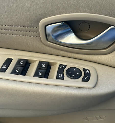 Сірий Рено Гранд Сценік, об'ємом двигуна 1.5 л та пробігом 262 тис. км за 6999 $, фото 32 на Automoto.ua