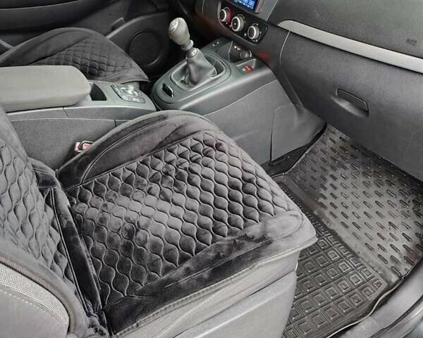 Серый Рено Гранд Сценик, объемом двигателя 1.5 л и пробегом 292 тыс. км за 6700 $, фото 23 на Automoto.ua