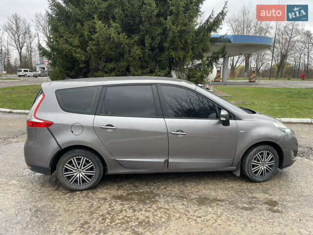 Серый Рено Гранд Сценик, объемом двигателя 1.46 л и пробегом 277 тыс. км за 6900 $, фото 4 на Automoto.ua