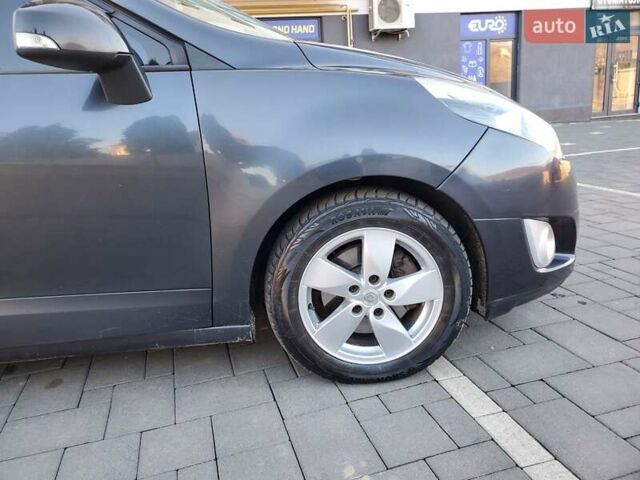 Сірий Рено Гранд Сценік, об'ємом двигуна 1.6 л та пробігом 300 тис. км за 5200 $, фото 16 на Automoto.ua