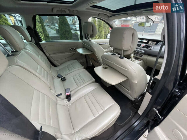 Серый Рено Гранд Сценик, объемом двигателя 1.6 л и пробегом 215 тыс. км за 6850 $, фото 32 на Automoto.ua