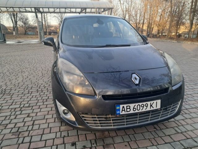 Серый Рено Гранд Сценик, объемом двигателя 1.6 л и пробегом 306 тыс. км за 6500 $, фото 20 на Automoto.ua