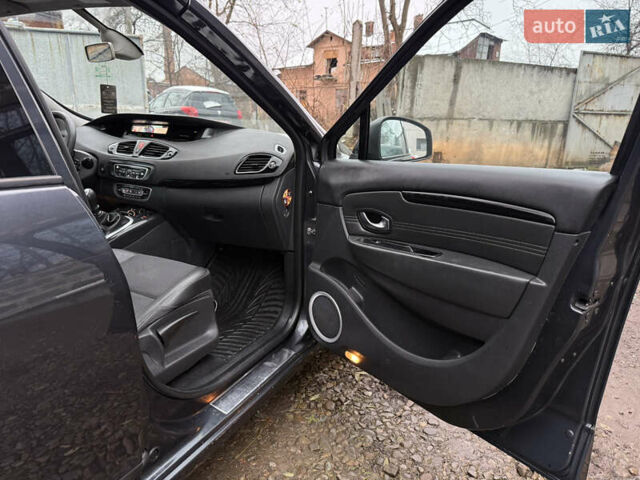 Серый Рено Гранд Сценик, объемом двигателя 1.6 л и пробегом 265 тыс. км за 7950 $, фото 47 на Automoto.ua