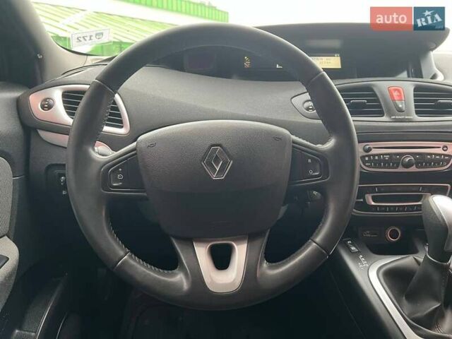 Серый Рено Гранд Сценик, объемом двигателя 1.46 л и пробегом 278 тыс. км за 8490 $, фото 15 на Automoto.ua