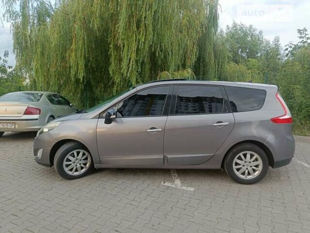 Сірий Рено Гранд Сценік, об'ємом двигуна 1.6 л та пробігом 283 тис. км за 7350 $, фото 3 на Automoto.ua