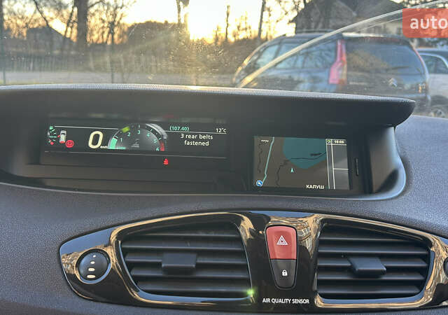 Сірий Рено Гранд Сценік, об'ємом двигуна 1.5 л та пробігом 262 тис. км за 6999 $, фото 27 на Automoto.ua