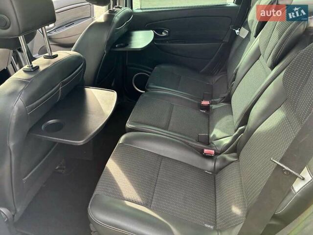 Сірий Рено Гранд Сценік, об'ємом двигуна 1.46 л та пробігом 193 тис. км за 6799 $, фото 10 на Automoto.ua
