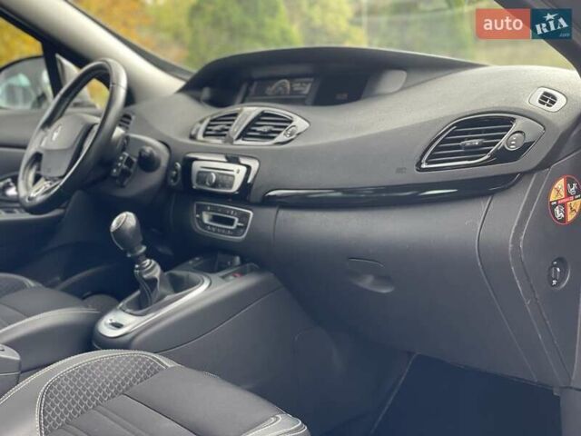 Серый Рено Гранд Сценик, объемом двигателя 2 л и пробегом 249 тыс. км за 8450 $, фото 29 на Automoto.ua