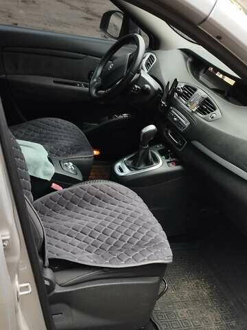 Сірий Рено Гранд Сценік, об'ємом двигуна 2 л та пробігом 329 тис. км за 7350 $, фото 10 на Automoto.ua