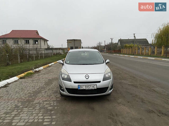 Серый Рено Гранд Сценик, объемом двигателя 1.46 л и пробегом 284 тыс. км за 5950 $, фото 28 на Automoto.ua