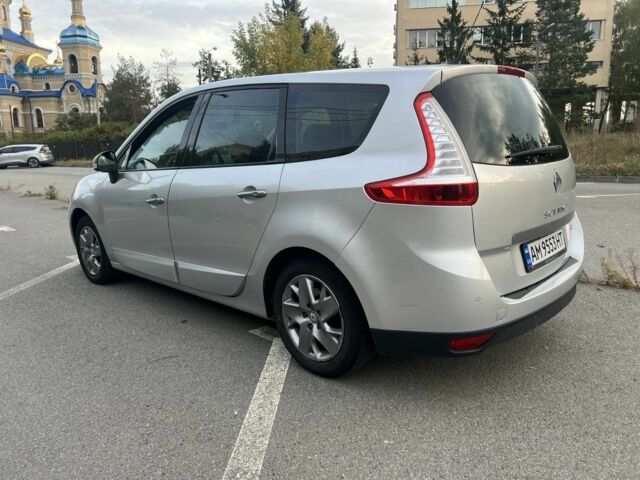 Серый Рено Гранд Сценик, объемом двигателя 1.5 л и пробегом 220 тыс. км за 7600 $, фото 4 на Automoto.ua