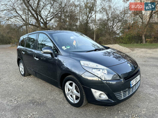 Серый Рено Гранд Сценик, объемом двигателя 1.5 л и пробегом 305 тыс. км за 7200 $, фото 3 на Automoto.ua