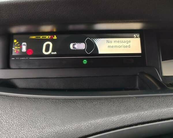 Серый Рено Гранд Сценик, объемом двигателя 1.5 л и пробегом 292 тыс. км за 6700 $, фото 21 на Automoto.ua