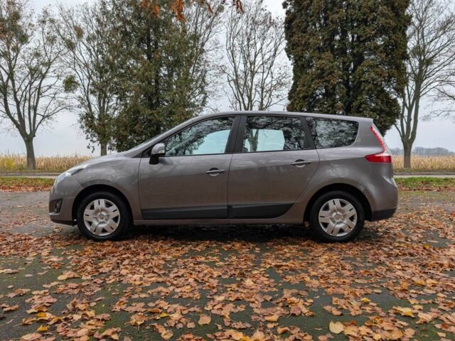 Серый Рено Гранд Сценик, объемом двигателя 1.5 л и пробегом 261 тыс. км за 5999 $, фото 9 на Automoto.ua