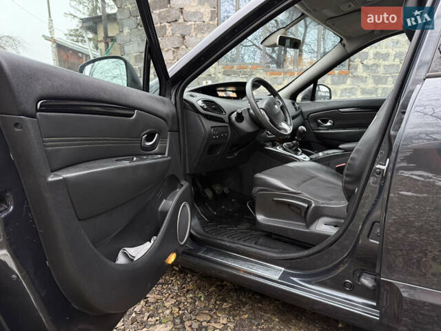 Серый Рено Гранд Сценик, объемом двигателя 1.6 л и пробегом 265 тыс. км за 7950 $, фото 16 на Automoto.ua