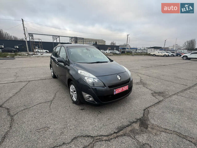 Сірий Рено Гранд Сценік, об'ємом двигуна 1.6 л та пробігом 219 тис. км за 9000 $, фото 14 на Automoto.ua