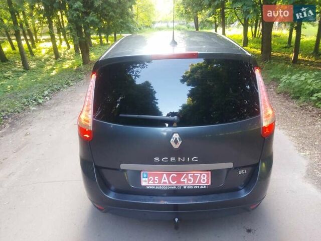 Сірий Рено Гранд Сценік, об'ємом двигуна 0 л та пробігом 216 тис. км за 6700 $, фото 5 на Automoto.ua