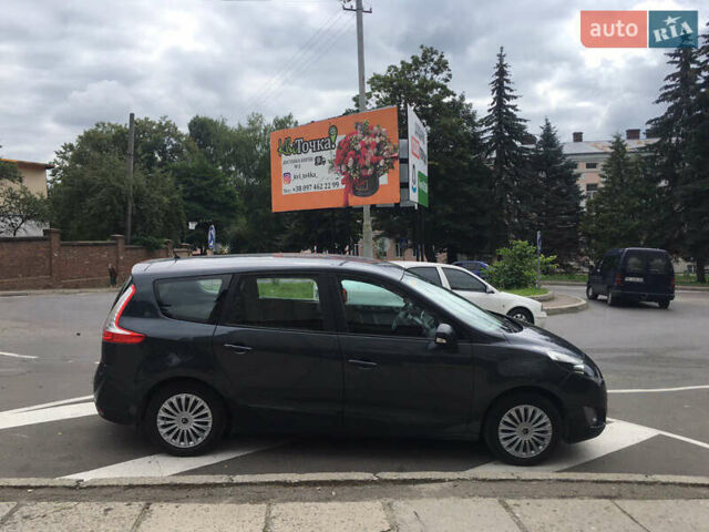 Серый Рено Гранд Сценик, объемом двигателя 1.5 л и пробегом 254 тыс. км за 7800 $, фото 2 на Automoto.ua