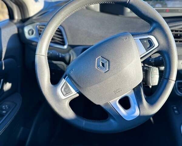 Рено Гранд Сценик 2011 в Львове на Automoto.ua Серый Рено Гранд Сценик, объемом двигателя 1.5 л и пробегом 240 тыс. км за 7500 $, фото 13 на Automoto.ua