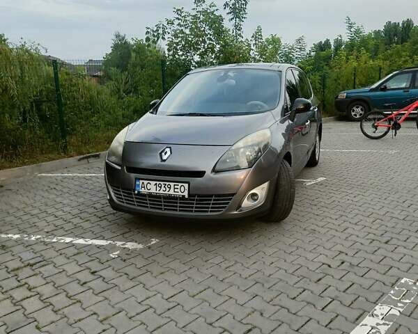 Сірий Рено Гранд Сценік, об'ємом двигуна 1.6 л та пробігом 283 тис. км за 7350 $, фото 4 на Automoto.ua